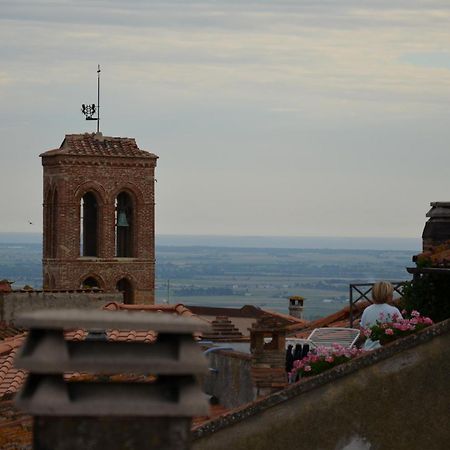 Appartamento La Divina Dimora Il Castello degli Spiriti Magni Montepescali Camera foto