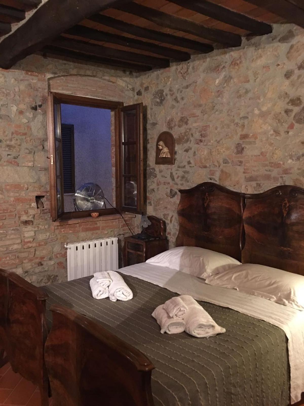 Appartamento La Divina Dimora Il Castello degli Spiriti Magni Montepescali Esterno foto
