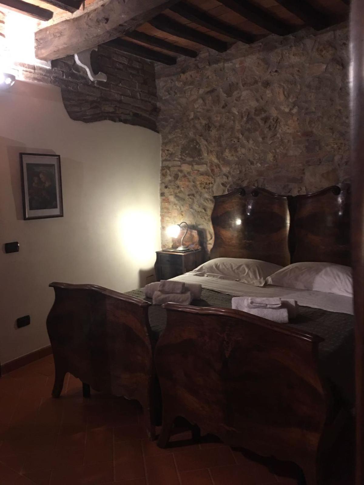 Appartamento La Divina Dimora Il Castello degli Spiriti Magni Montepescali Esterno foto