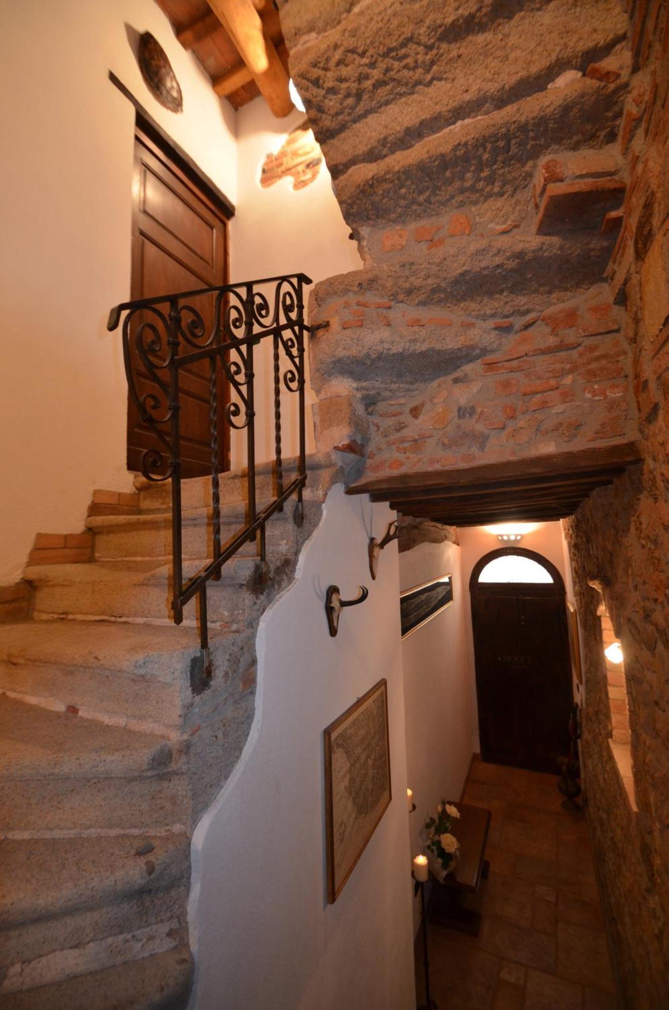 Appartamento La Divina Dimora Il Castello degli Spiriti Magni Montepescali Camera foto