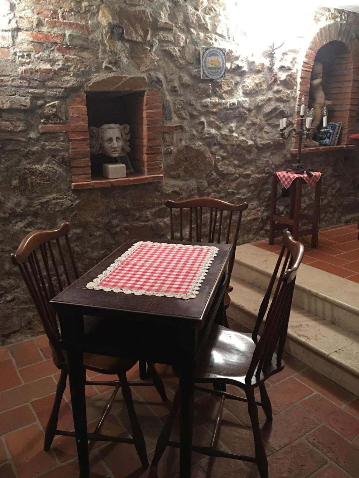 Appartamento La Divina Dimora Il Castello degli Spiriti Magni Montepescali Esterno foto