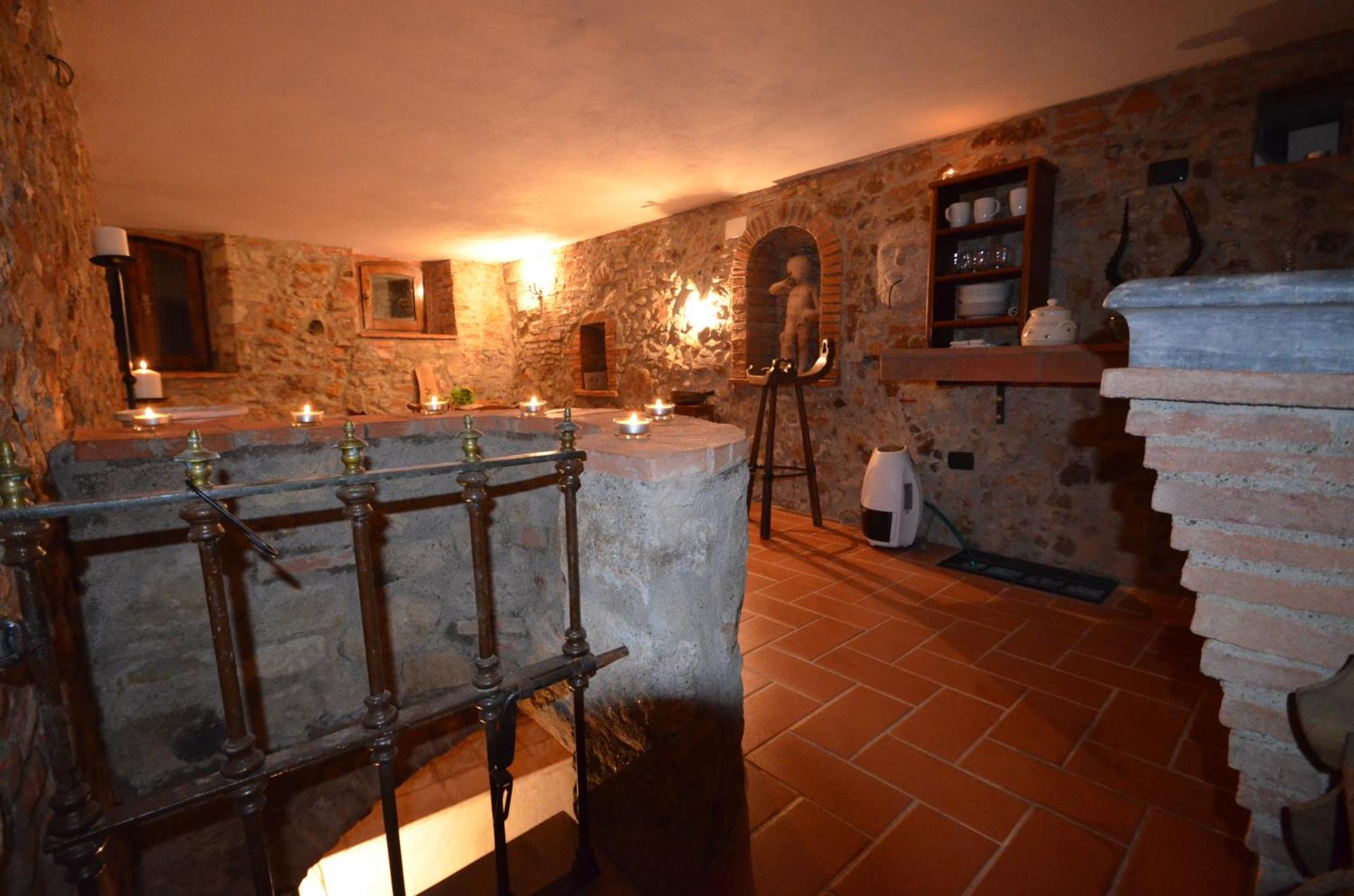 Appartamento La Divina Dimora Il Castello degli Spiriti Magni Montepescali Camera foto